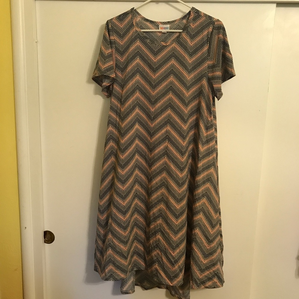 Large Lularoe Carly dress